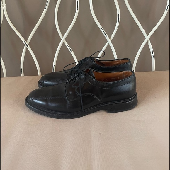 Allen Edmonds Hillcrest Leather Comfort Shoe in Black Size‎ 9.5 D - Picture 2 of 6